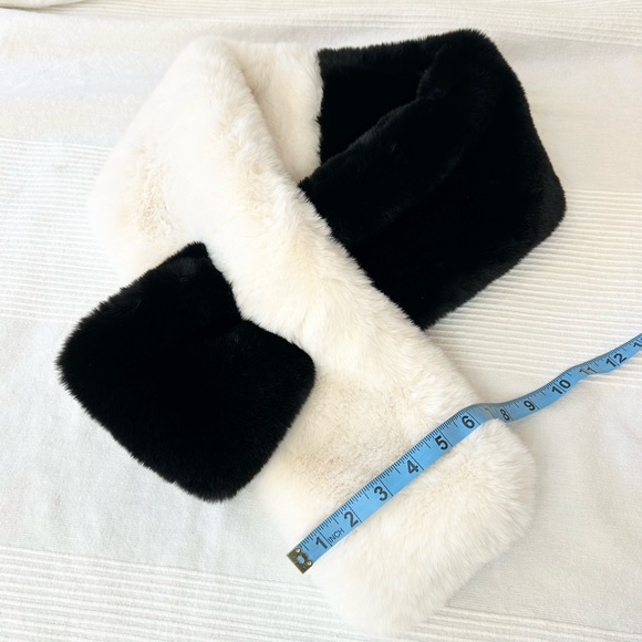 Apparis Faux Fur Layne Stole Black and White Soft Plush Scarf - Picture 3 of 9